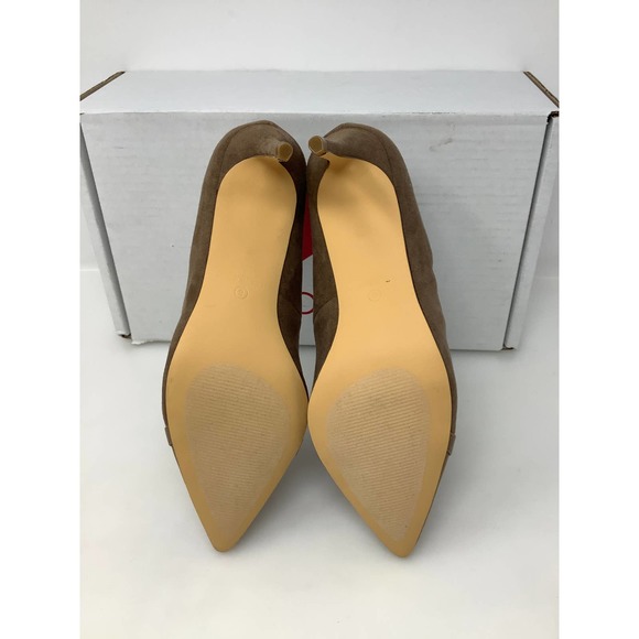 Journee Ruffle Faux Suede Pointed‎ Toe Pumps in Size 8 - Picture 6 of 7